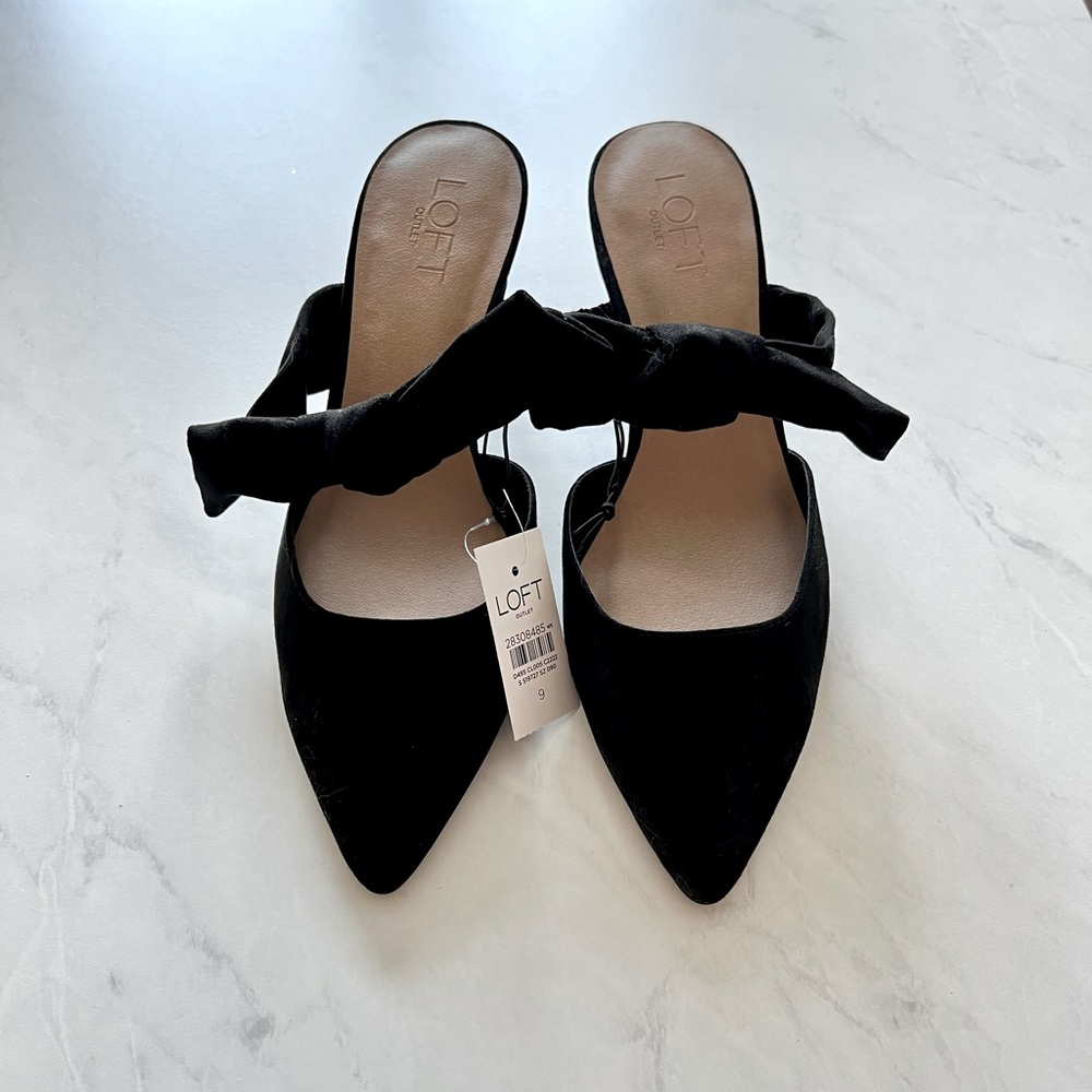Loft Pointy Toe Faux Suede Tie Mule Pumps Size 9 NWT